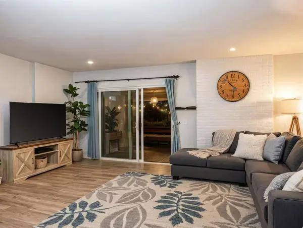 Modern Luxe Home near the Beach with Pool & Game Room — photo 3