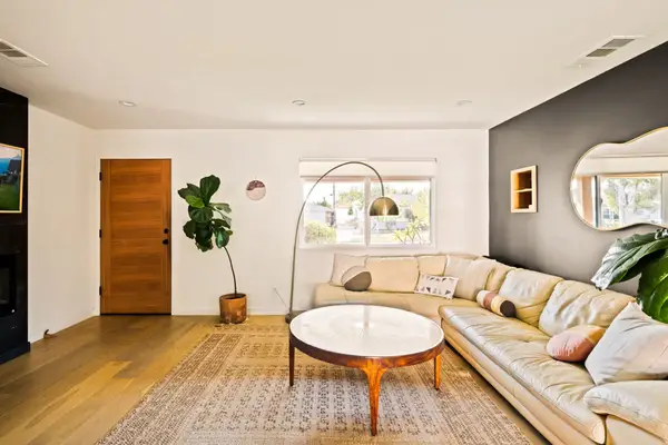 Modern Luxe Home near San Diego Attractions with Hot Tub & Backyard — photo 3